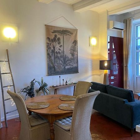 Les Balcons De Mona Au Coeur De Lourmarin Daire Dış mekan fotoğraf